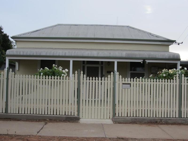 Maeville Cottage Broken Hill Buitenkant foto